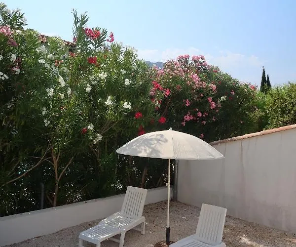 Semesterbostad Le Petit Paradis *